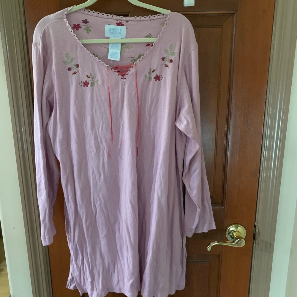New Ladies night shirt